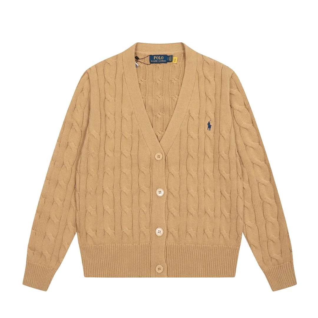P250 Top quality" Style number: DS113# (not off the shelves all year round) [Ralph Lauren large V-neck solid color pony embroidered logo twist knitted cardigan] ✅Ralph Lauren classic basic versatile goddess style large V-neck knitted cardigan jacket ✅Main supply platform live broadcast Wholesale entities Replenish when out of stock Not off the shelves ✅ZP quality 1:1 version Scan the code to enter the GF website Counter quality ✅Detailed quality is the only one in Guangzhou Imported quality cotton yarn, focusing on high-end, cost-effective, good quality needless to say ✅The version is restored to the original order, the maximum size can be worn up to 160 pounds, loose, comfortable and stress-free ✅The upper body is simple and easy to match, ootd must-have style, good-looking clothes are never picky, a must-have in the goddess' wardrobe. Size: S-XL Color: Black White Gray Light Blue Khaki Pink Yellow Chinese Red Navy Blue White Label Navy Blue Red Label